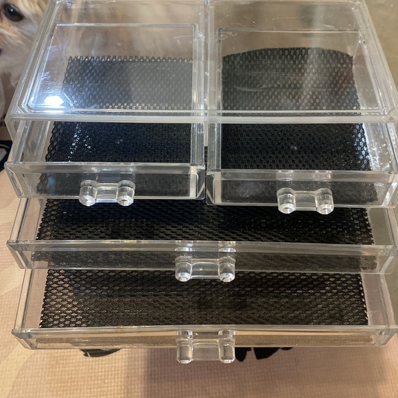 Storage Container - Picture 7 of 8